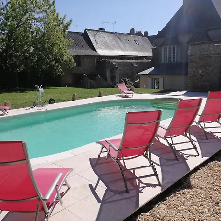 Character House With Pool And Jacuzzi Дом отдыха *