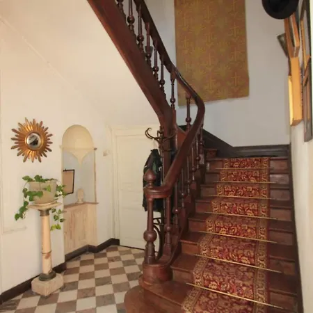 Дом отдыха Character House With Pool And Jacuzzi Pouance