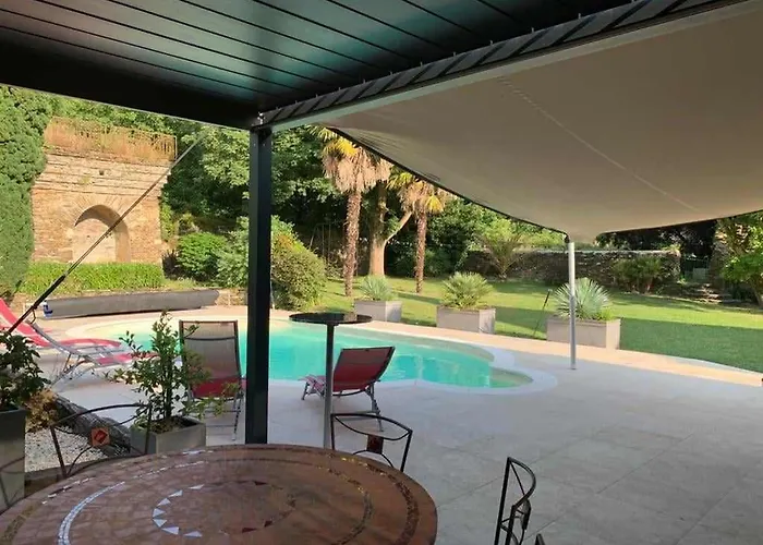 Character House With Pool And Jacuzzi Pouancé