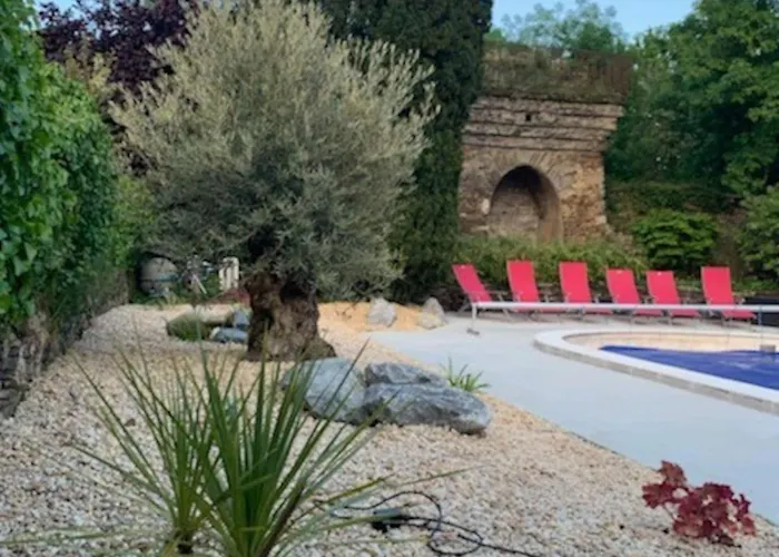 Character House With Pool And Jacuzzi 別荘